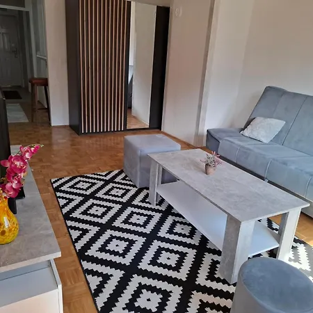 Apartment Apartmanparrot